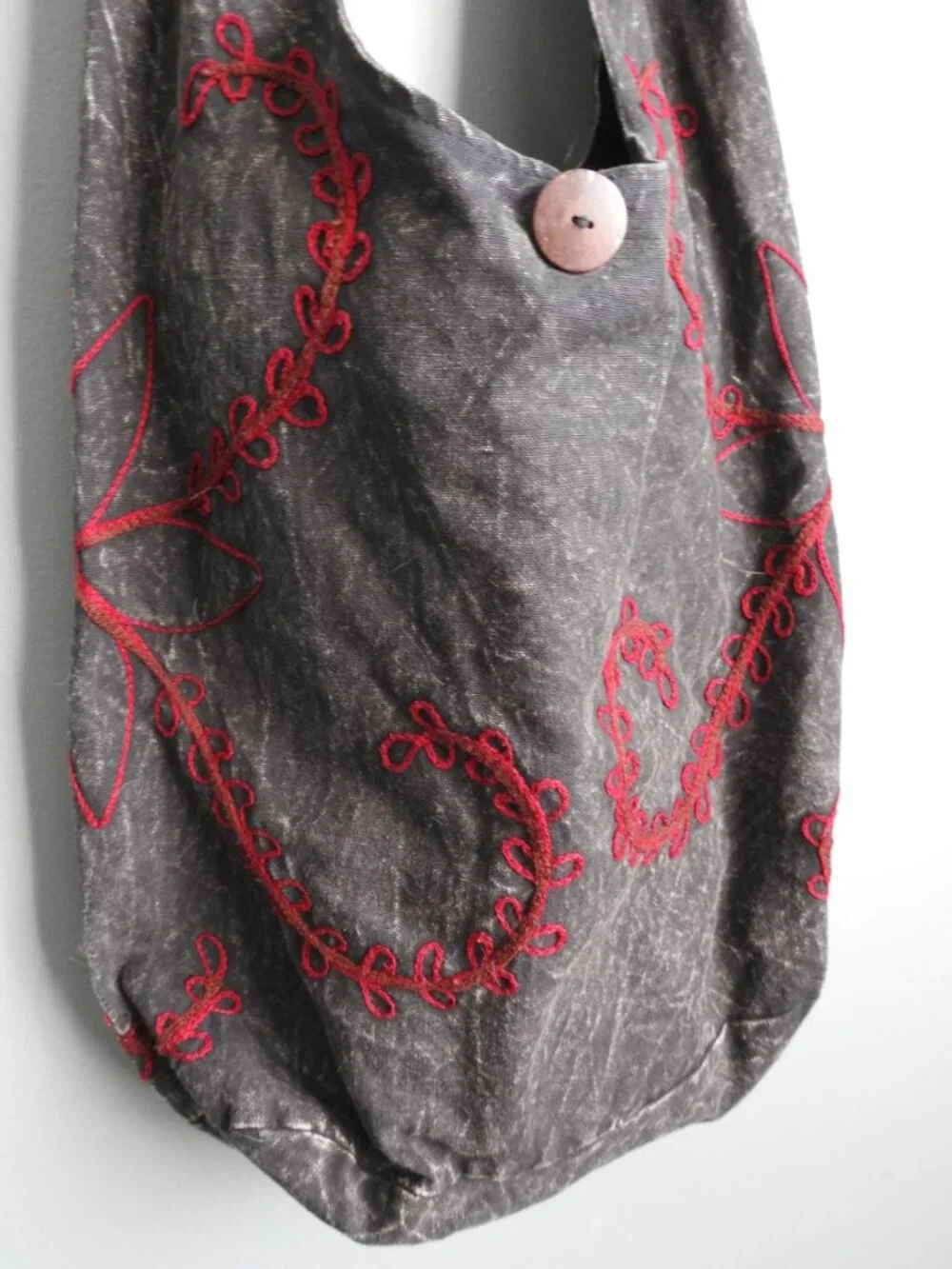 The Collection Royal Gray & Red Bohemian Shoulder Bag with Slouchy Design